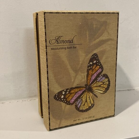 Almond Moisturizing Bath Bar - Picture 3 of 7